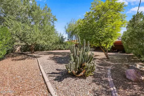 Exterior - 3992 N 14th St, Phoenix, AZ 85014 photo 6 of 8