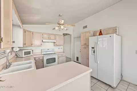Kitchen - 4237 E Morrow Dr, Phoenix, AZ 85050 photo 2 of 4
