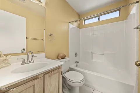 Bath - 4237 E Morrow Dr, Phoenix, AZ 85050 photo 3 of 3