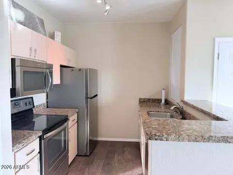 Kitchen - 1720 E Thunderbird Rd #3112, Phoenix, AZ 85022 photo 2 of 3