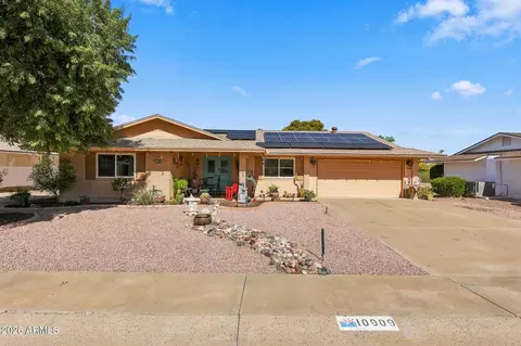 10909 W Roundelay Cir, Sun City, AZ 85351