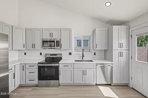 Kitchen - 9809 E Birchwood Ave, Mesa, AZ 85208 photo 2 of 4