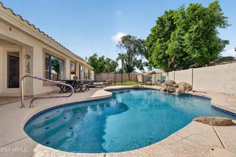 Exterior - 2734 E Vista Dr, Phoenix, AZ 85032 photo 5 of 11