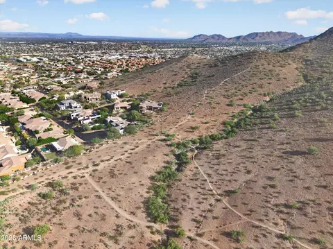 View/Area - 2734 E Vista Dr, Phoenix, AZ 85032 photo 8 of 11