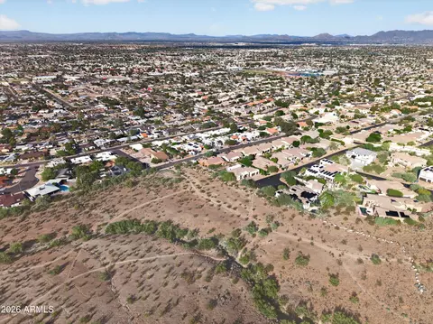 View/Area - 2734 E Vista Dr, Phoenix, AZ 85032 photo 10 of 11