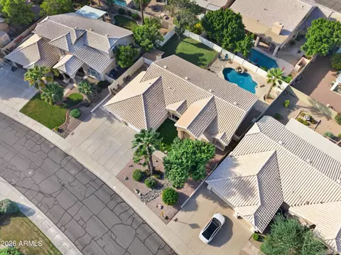 View/Area - 2734 E Vista Dr, Phoenix, AZ 85032 photo 2 of 11