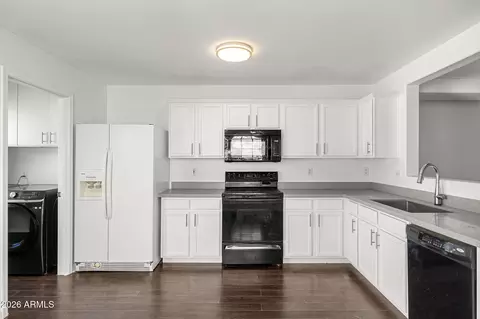 Kitchen - 1419 N Thunderbird Ave, Gilbert, AZ 85234 photo 1 of 2