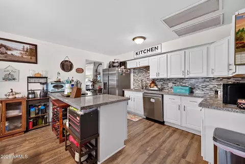 Kitchen - 1263 E Marilyn Ave, Mesa, AZ 85204 photo 1 of 2