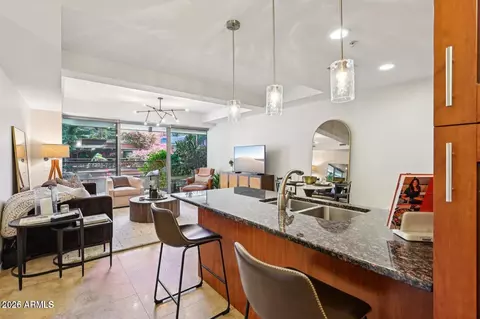 7131 E Rancho Vista Dr #4003, Scottsdale, AZ 85251
