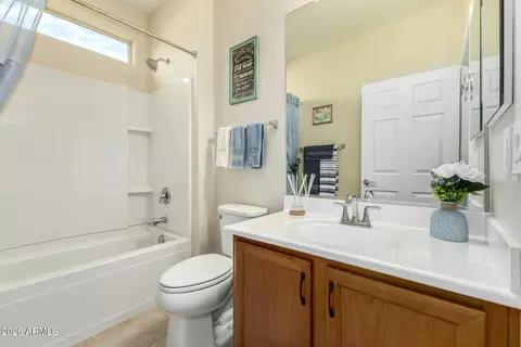Bath - 3877 N Smithsonian Dr, Florence, AZ 85132 photo 2 of 2