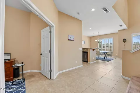 Entry Way - 3131 E Legacy Dr #1032, Phoenix, AZ 85042 photo 3 of 4