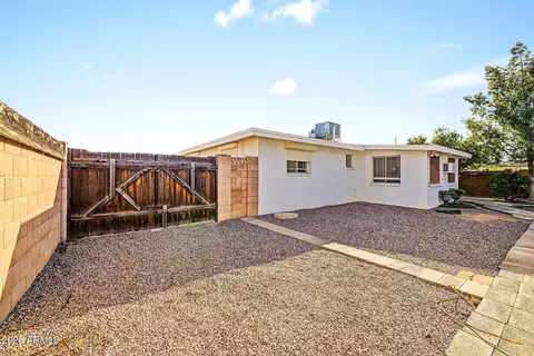 Exterior - 5634 E Des Moines St, Mesa, AZ 85205 photo 6 of 8