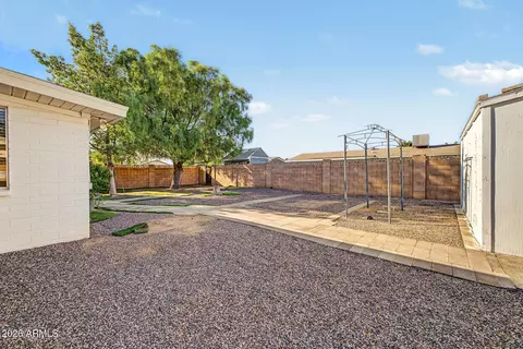 Exterior - 5634 E Des Moines St, Mesa, AZ 85205 photo 7 of 8