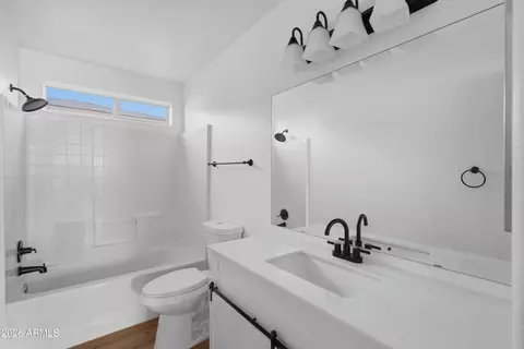 Bath - 17403 N 28 Ave, Phoenix, AZ 85053 photo 1 of 3