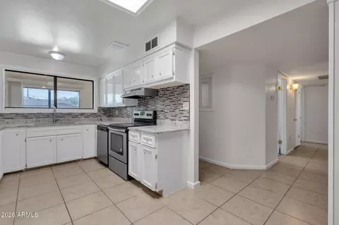 Entry Way - 356 E 9th Dr, Mesa, AZ 85210 photo 4 of 4