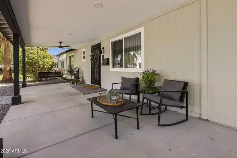 Exterior - 2301 E Whitton Ave, Phoenix, AZ 85016 photo 2 of 6