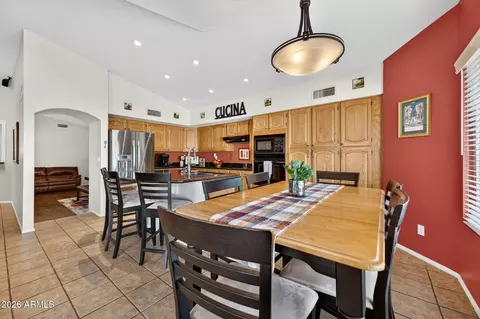 Kitchen - 4624 E Marilyn Rd, Phoenix, AZ 85032 photo 5 of 5