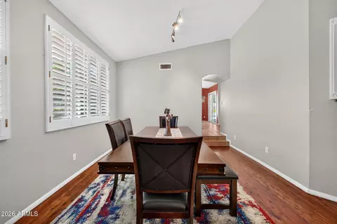 Dining - 4624 E Marilyn Rd, Phoenix, AZ 85032 photo 4 of 4