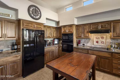 Kitchen - 19010 Eaglenest Dr E, Rio Verde, AZ 85263 photo 4 of 4
