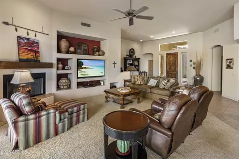Living - 19010 Eaglenest Dr E, Rio Verde, AZ 85263 photo 3 of 4