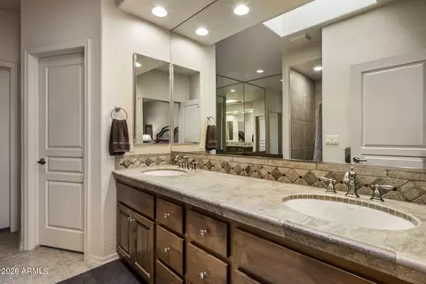 Bath - 19010 Eaglenest Dr E, Rio Verde, AZ 85263 photo 2 of 5