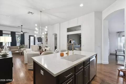 Kitchen - 5633 E Grove Cir, Mesa, AZ 85206 photo 3 of 5