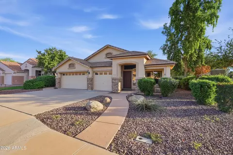 Exterior - 5633 E Grove Cir, Mesa, AZ 85206 photo 3 of 14