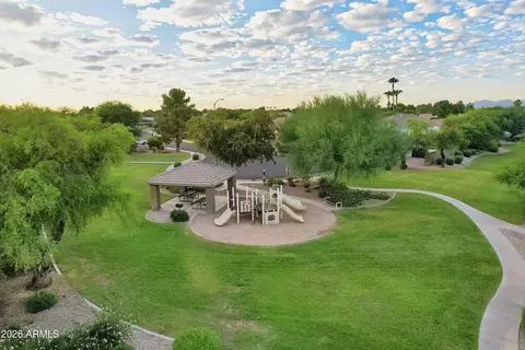 View/Area - 5633 E Grove Cir, Mesa, AZ 85206 photo 4 of 5