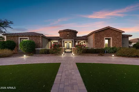 Exterior - 3084 E Fruitvale Ct, Gilbert, AZ 85297 photo 3 of 9