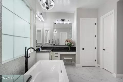 Bath - 3084 E Fruitvale Ct, Gilbert, AZ 85297 photo 2 of 5