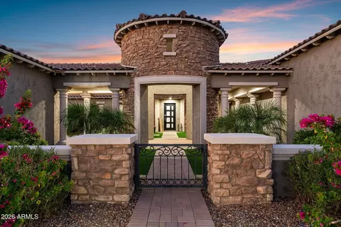 Exterior - 3084 E Fruitvale Ct, Gilbert, AZ 85297 photo 4 of 9