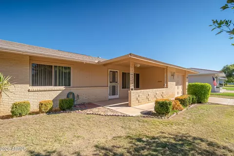 9542 W Shasta Dr, Sun City, AZ 85351