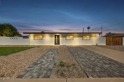 5009 N 62nd Ave, Glendale, AZ 85301