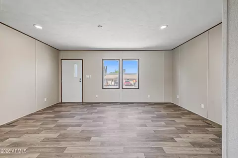 515 N Desert View Dr, Apache Junction, AZ 85120 photo 8
