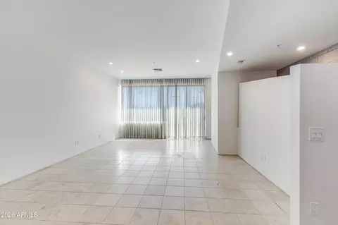 Living - 1145 E Whitton Ave #1008, Phoenix, AZ 85014 photo 3 of 3