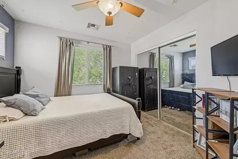 Bedroom - 10160 E Isleta Ave, Mesa, AZ 85209 photo 4 of 6