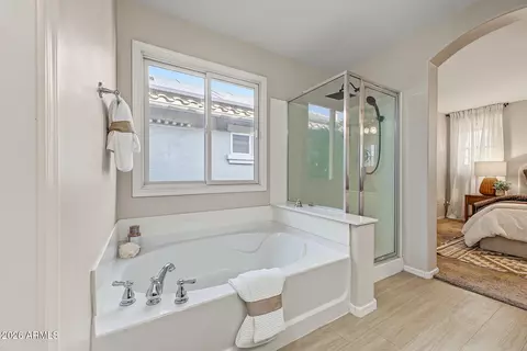 Bath - 3881 E Gideon Way, Gilbert, AZ 85296 photo 2 of 4