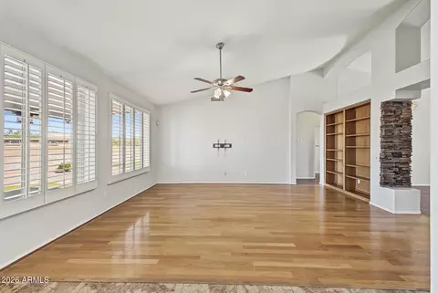 Living - 402 E Blue Eagle Ln, Phoenix, AZ 85086 photo 5 of 8