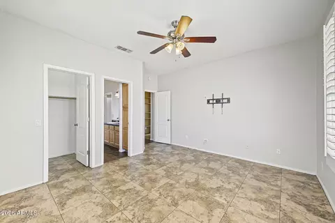 Entry Way - 402 E Blue Eagle Ln, Phoenix, AZ 85086 photo 1 of 1