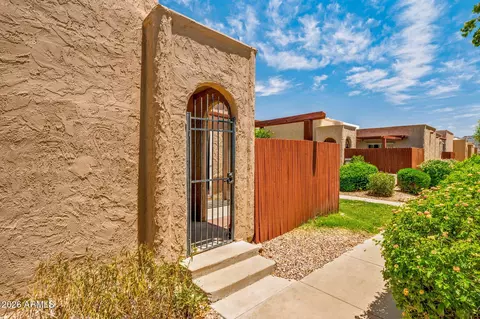 Exterior - 1040 E Pueblo Rd, Phoenix, AZ 85020 photo 4 of 11