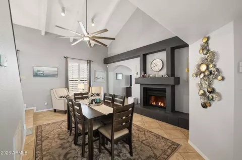 Dining - 1218 E Villa Rita Dr, Phoenix, AZ 85022 photo 2 of 2