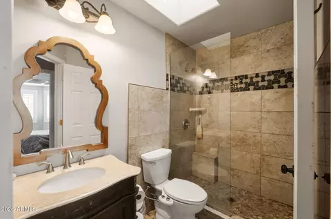 Bath - 1218 E Villa Rita Dr, Phoenix, AZ 85022 photo 6 of 8