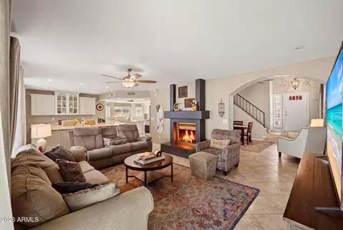 Living - 1218 E Villa Rita Dr, Phoenix, AZ 85022 photo 3 of 3