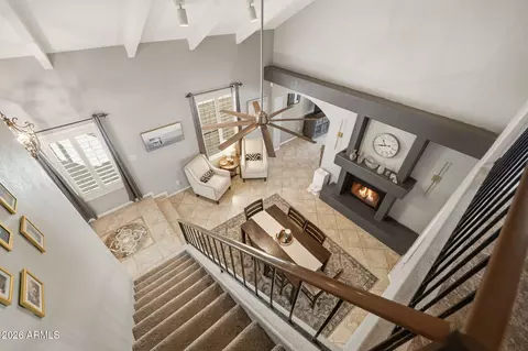 Entry Way - 1218 E Villa Rita Dr, Phoenix, AZ 85022 photo 4 of 6