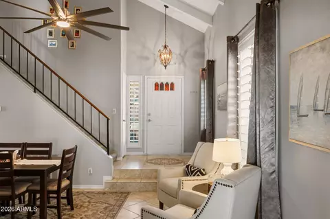 Entry Way - 1218 E Villa Rita Dr, Phoenix, AZ 85022 photo 3 of 6