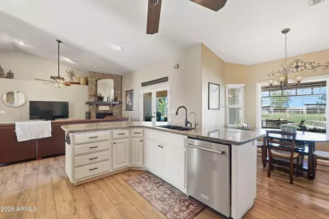 Kitchen - 3436 N Ashbrook Rd, Mesa, AZ 85213 photo 5 of 6