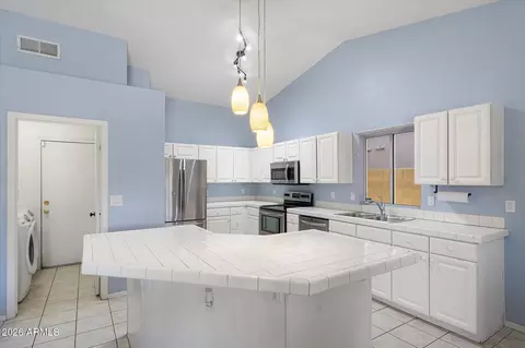 Kitchen - 2823 E Blackhawk Dr, Phoenix, AZ 85050 photo 2 of 3