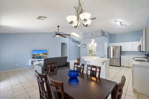 Dining - 2823 E Blackhawk Dr, Phoenix, AZ 85050 photo 2 of 2