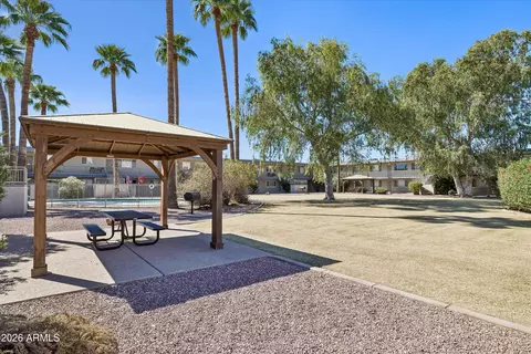 Exterior - 1111 E Turney Ave #5, Phoenix, AZ 85014 photo 5 of 6