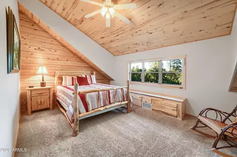 Bedroom - 2790 Pine Rim Rd, Overgaard, AZ 85933 photo 5 of 13